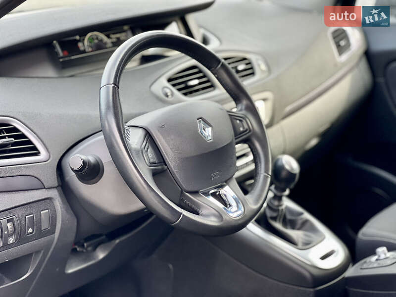 Минивэн Renault Scenic 2015 в Виннице