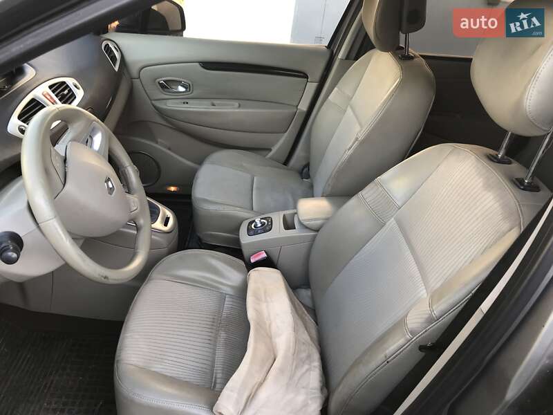 Минивэн Renault Scenic 2010 в Хмельницком
