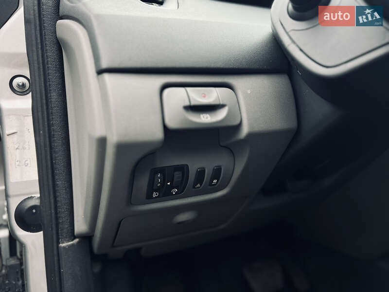 Минивэн Renault Scenic 2008 в Полтаве