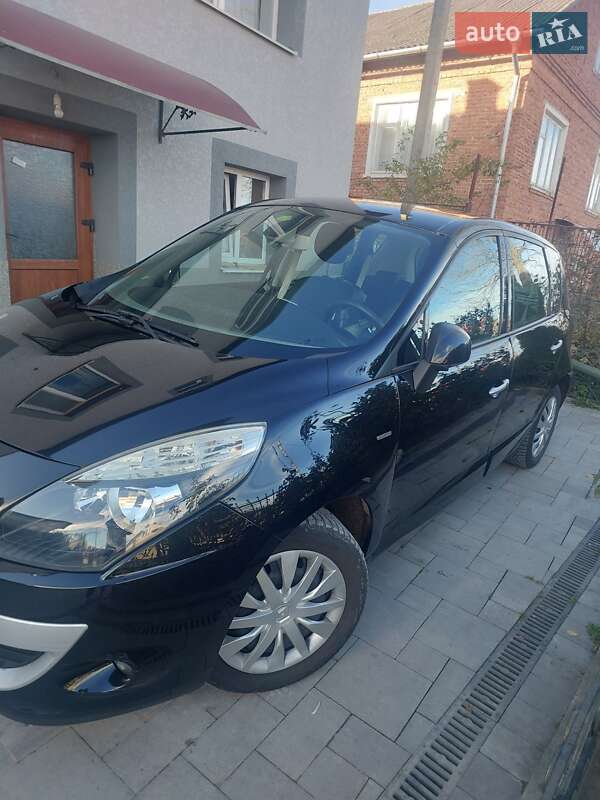 Минивэн Renault Scenic 2011 в Тернополе