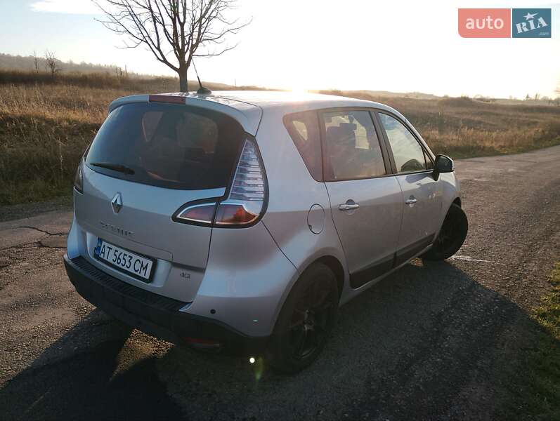 Минивэн Renault Scenic 2012 в Коломые