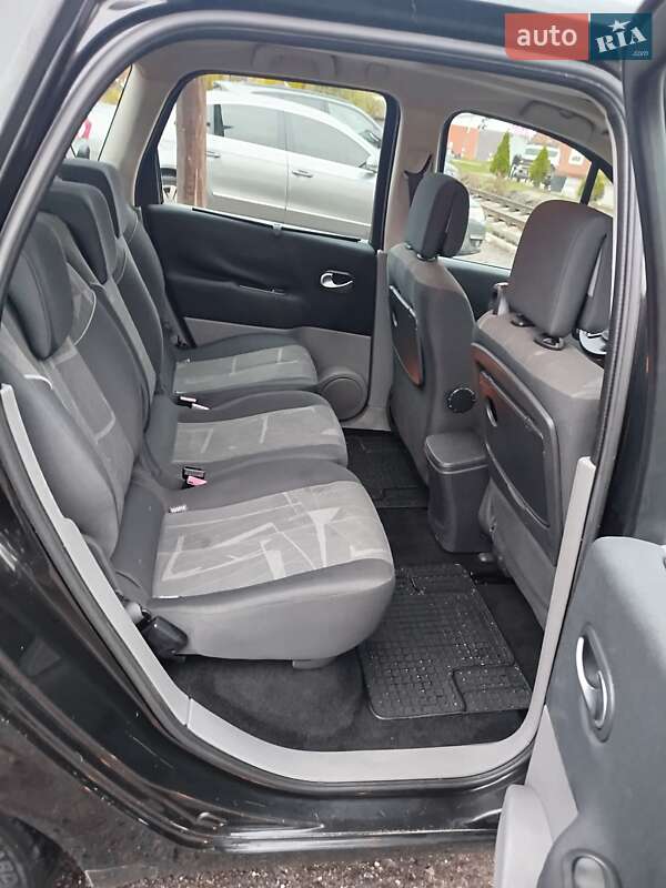 Минивэн Renault Scenic 2006 в Ахтырке