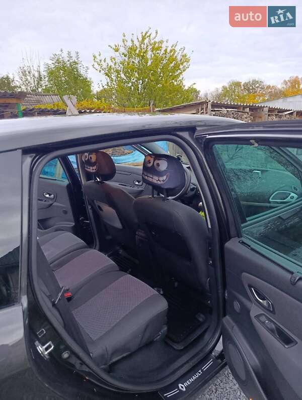 Мінівен Renault Scenic 2010 в Рівному фото 4 Мінівен Renault Scenic 2010 в Рівному