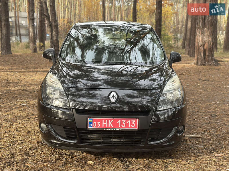Минивэн Renault Scenic 2010 в Киеве