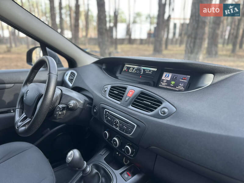 Минивэн Renault Scenic 2010 в Киеве