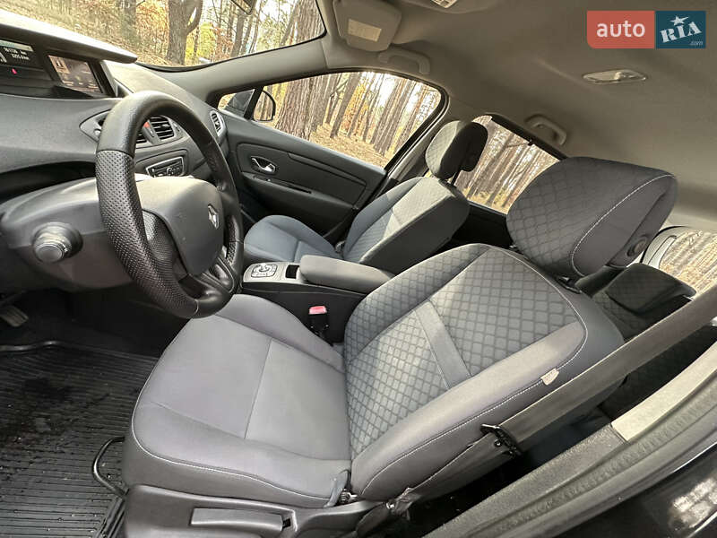 Минивэн Renault Scenic 2010 в Киеве