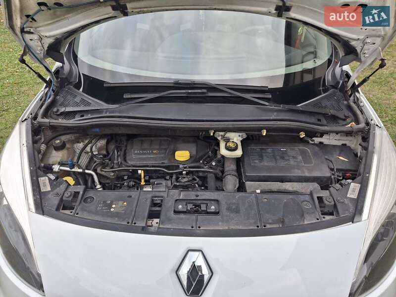 Минивэн Renault Scenic 2012 в Великих Мостах фото 32 Минивэн Renault Scenic 2012 в Великих Мостах