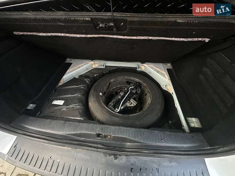 Минивэн Renault Scenic 2012 в Великих Мостах фото 37 Минивэн Renault Scenic 2012 в Великих Мостах