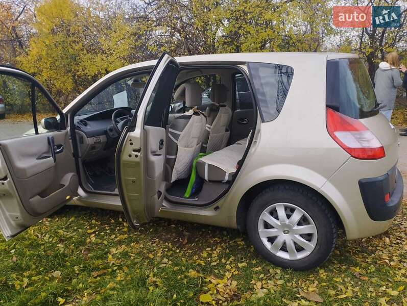 Мінівен Renault Scenic 2006 в Львові
