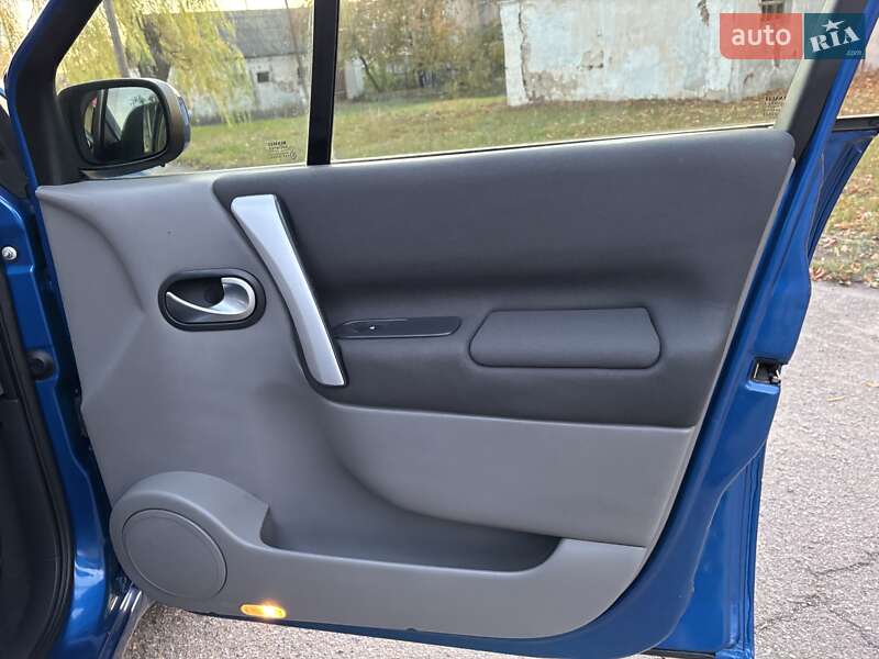 Минивэн Renault Scenic 2007 в Умани фото 23 Минивэн Renault Scenic 2007 в Умани