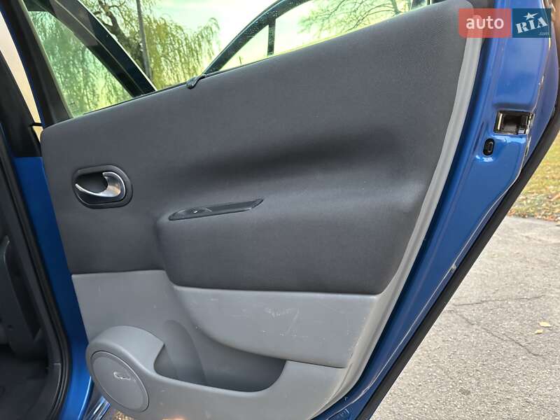 Минивэн Renault Scenic 2007 в Умани фото 27 Минивэн Renault Scenic 2007 в Умани