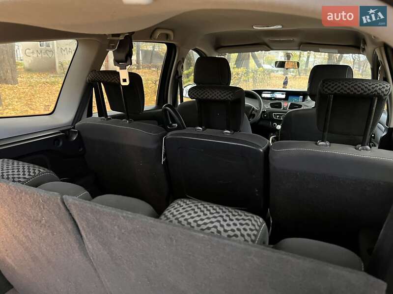 Минивэн Renault Scenic 2011 в Черновцах фото 30 Минивэн Renault Scenic 2011 в Черновцах