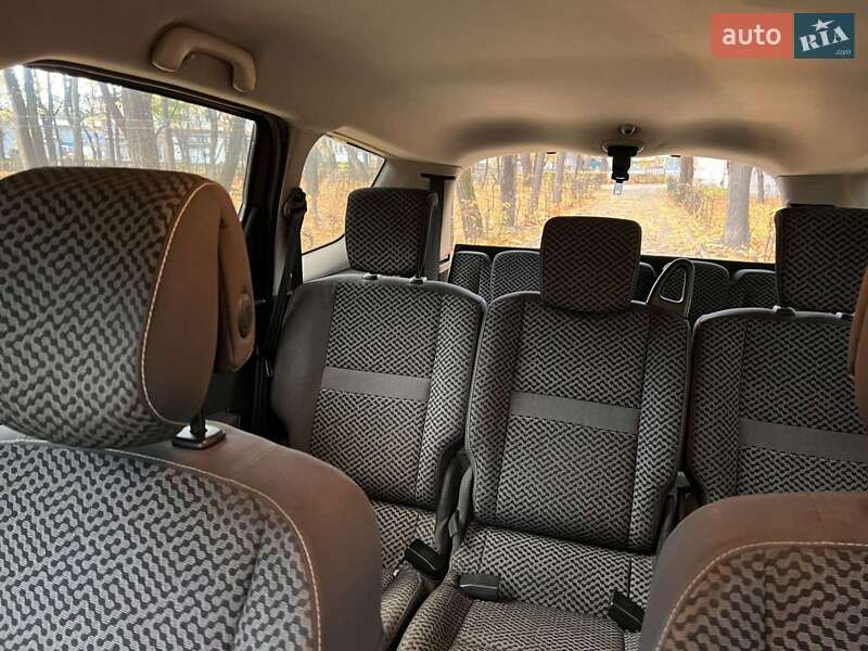 Минивэн Renault Scenic 2011 в Черновцах фото 46 Минивэн Renault Scenic 2011 в Черновцах