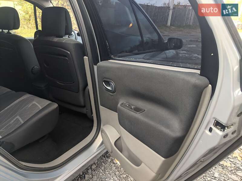 Минивэн Renault Scenic 2004 в Ковеле