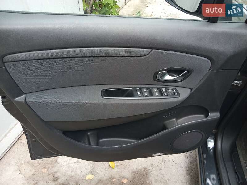 Мінівен Renault Scenic 2011 в Дніпрі