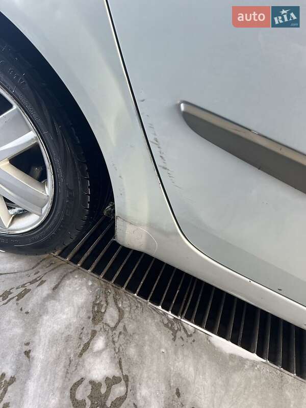 Мінівен Renault Scenic 2004 в Новояворівську