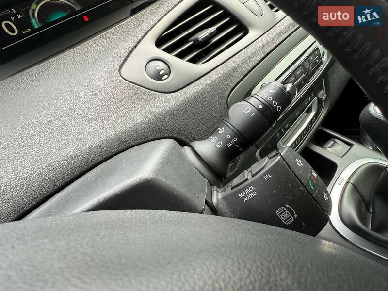 Минивэн Renault Scenic 2013 в Киеве фото 21 Минивэн Renault Scenic 2013 в Киеве