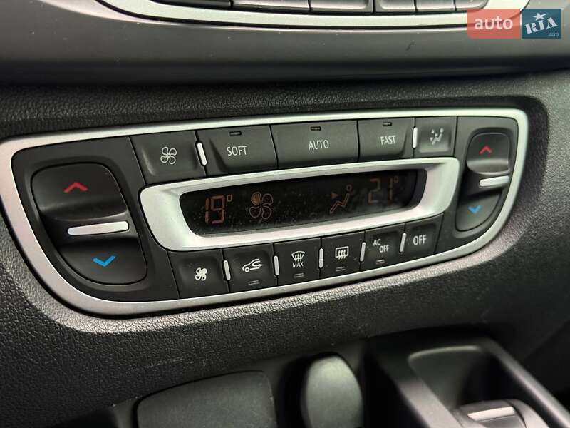 Минивэн Renault Scenic 2013 в Киеве фото 26 Минивэн Renault Scenic 2013 в Киеве