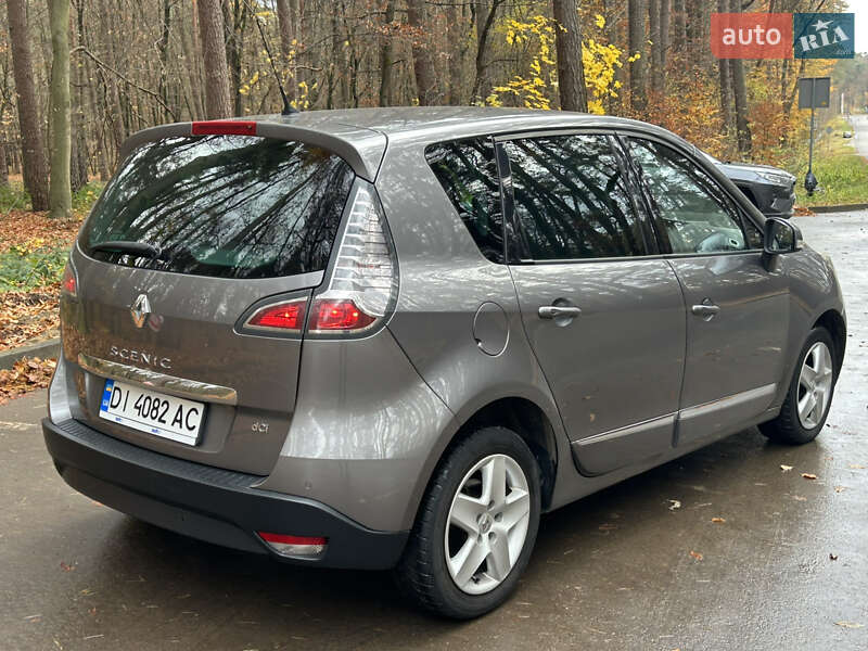 Мінівен Renault Scenic 2015 в Львові