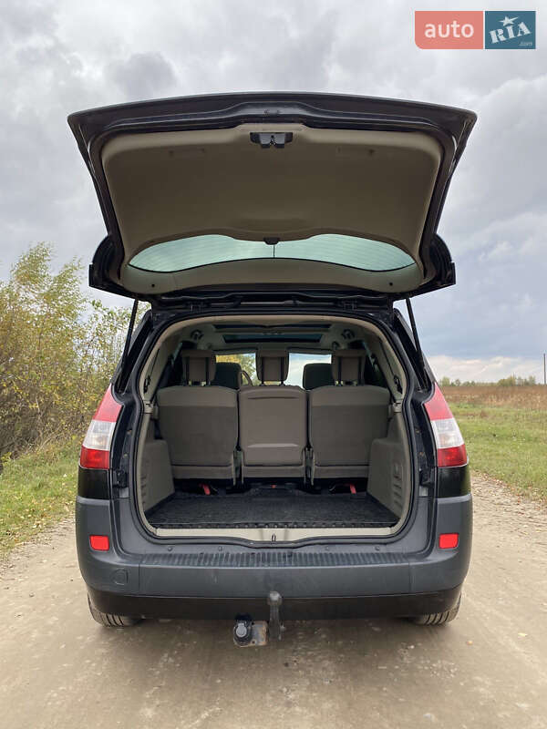 Мінівен Renault Scenic 2007 в Кореці