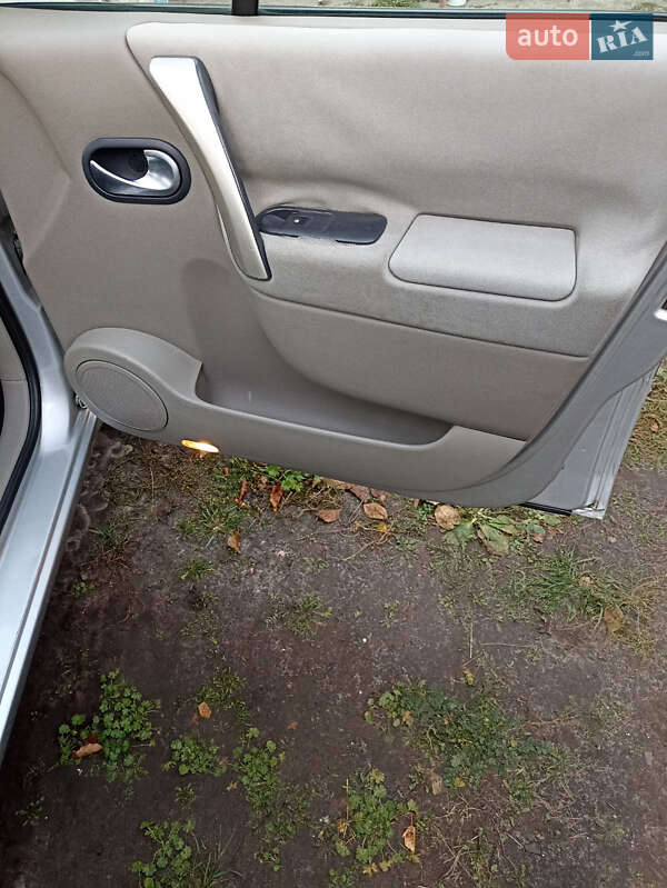 Минивэн Renault Scenic 2006 в Радивилове фото 10 Минивэн Renault Scenic 2006 в Радивилове