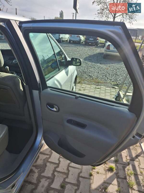 Минивэн Renault Scenic 2005 в Хотине фото 18 Минивэн Renault Scenic 2005 в Хотине