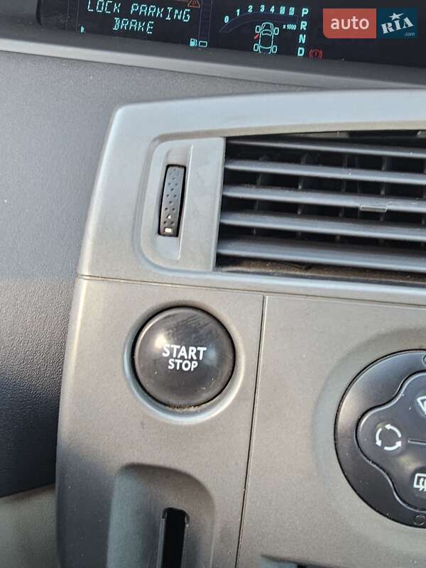 Минивэн Renault Scenic 2007 в Киеве