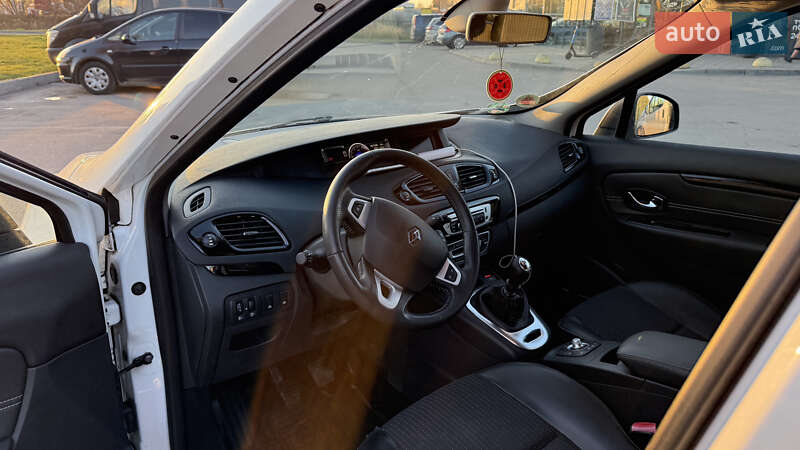 Мінівен Renault Scenic 2012 в Ковелі