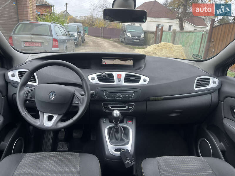 Мінівен Renault Scenic 2010 в Охтирці фото 42 Мінівен Renault Scenic 2010 в Охтирці