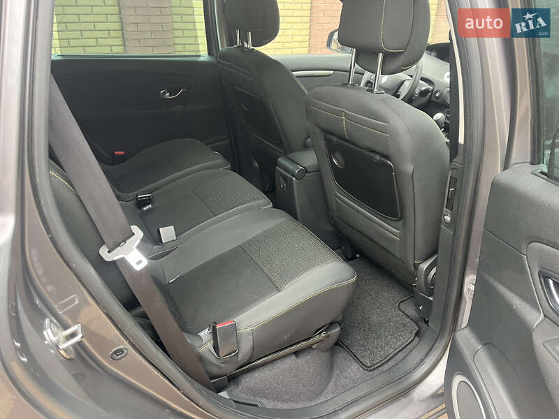 Мінівен Renault Scenic 2010 в Охтирці фото 48 Мінівен Renault Scenic 2010 в Охтирці