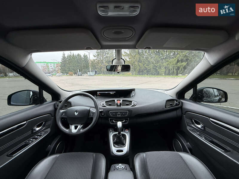 Минивэн Renault Scenic 2011 в Ровно