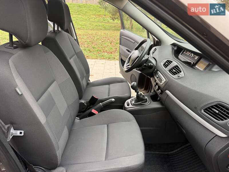 Мінівен Renault Scenic 2013 в Вінниці