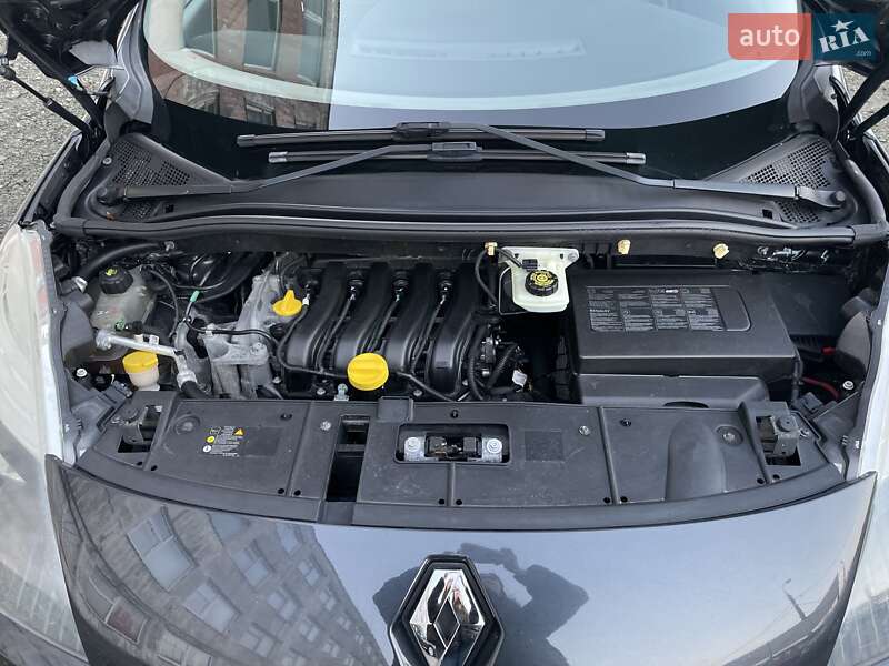 Мінівен Renault Scenic 2011 в Сумах