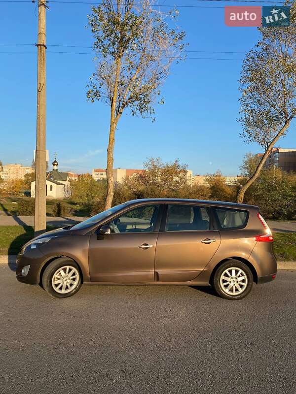 Мінівен Renault Scenic 2010 в Запоріжжі