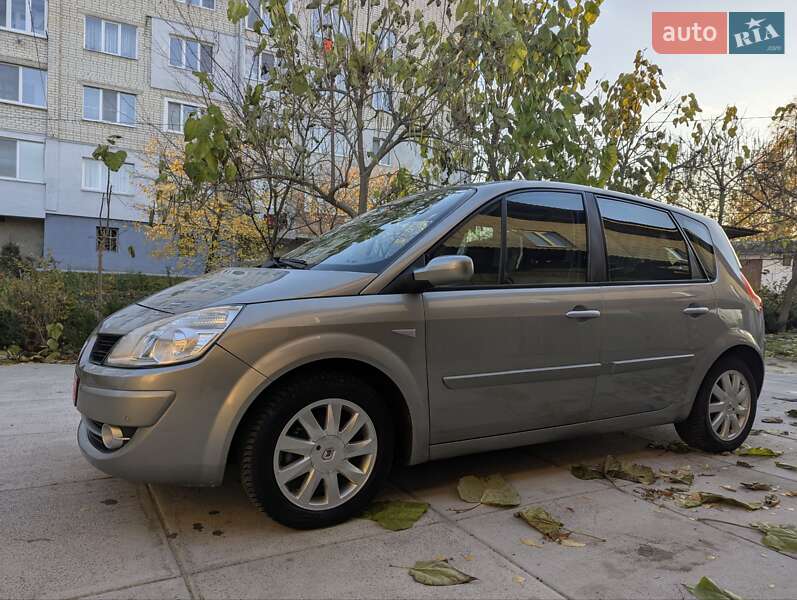 Мінівен Renault Scenic 2006 в Дубні