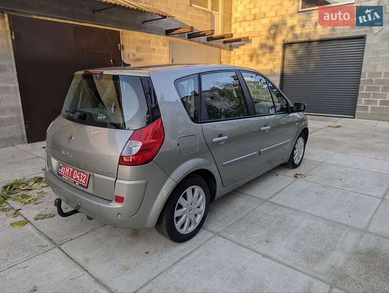 Мінівен Renault Scenic 2006 в Дубні