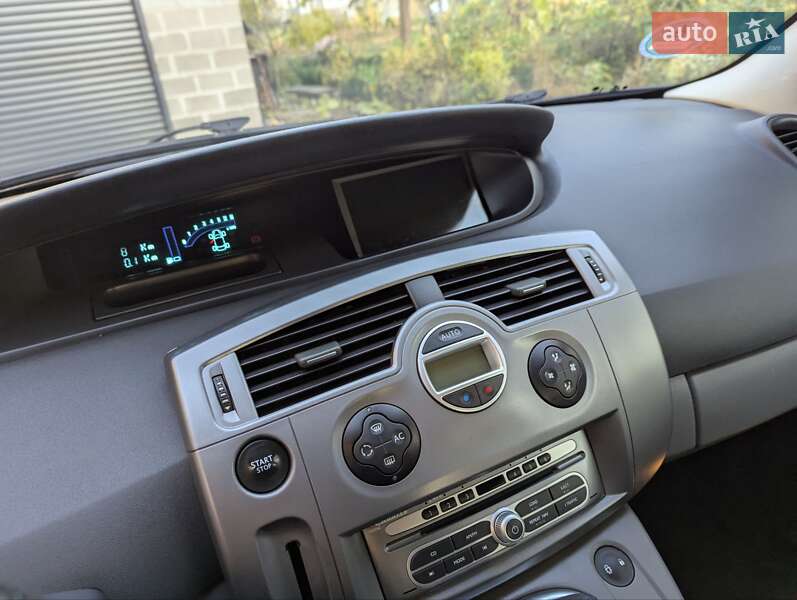 Мінівен Renault Scenic 2006 в Дубні