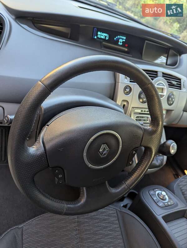 Мінівен Renault Scenic 2006 в Дубні