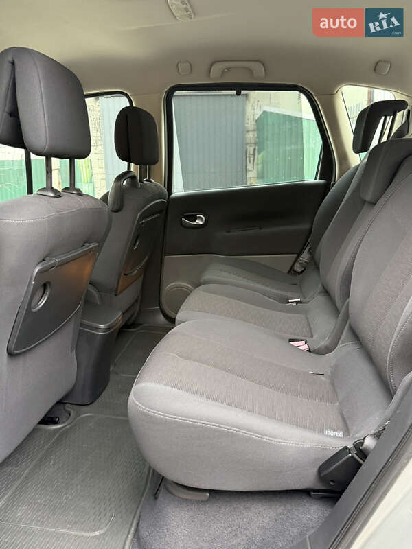Минивэн Renault Scenic 2007 в Красилове