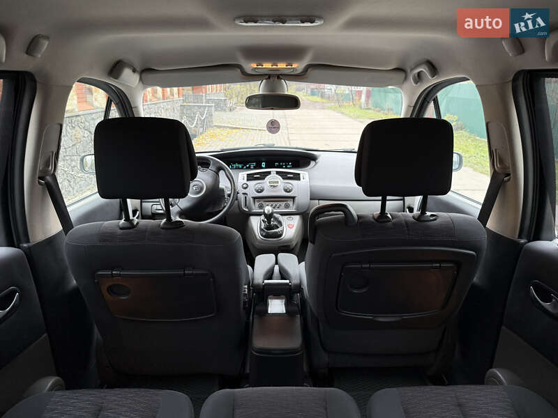 Минивэн Renault Scenic 2007 в Красилове