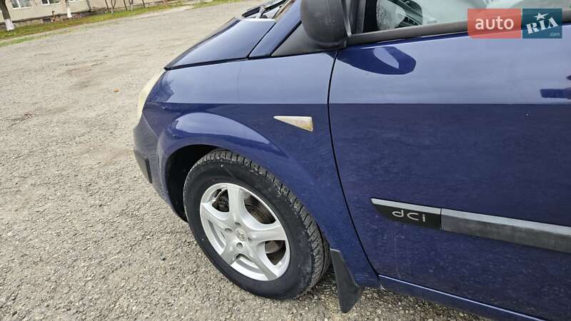 Мінівен Renault Scenic 2004 в Заліщиках