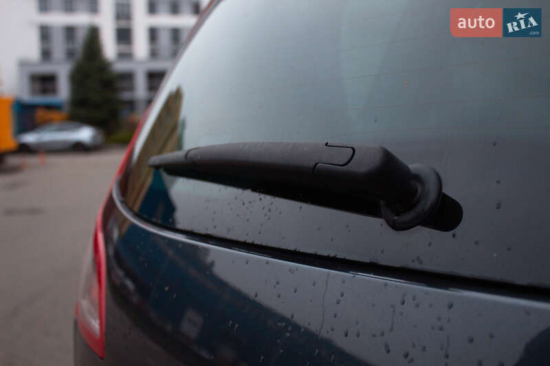 Минивэн Renault Scenic 2009 в Киеве