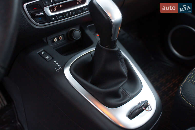 Минивэн Renault Scenic 2009 в Киеве