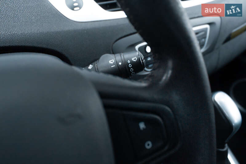 Минивэн Renault Scenic 2009 в Киеве