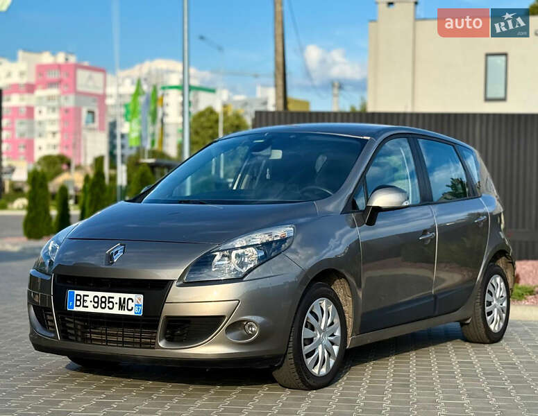 Мінівен Renault Scenic 2010 в Луцьку