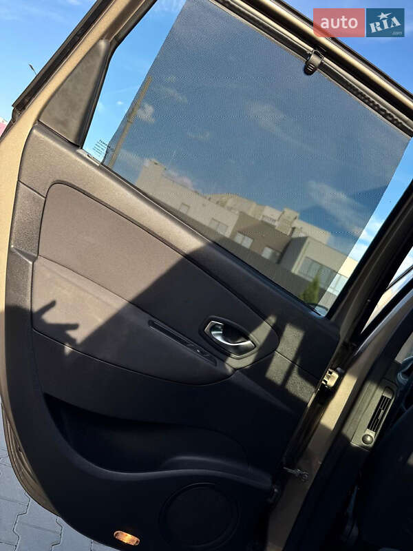 Мінівен Renault Scenic 2010 в Луцьку