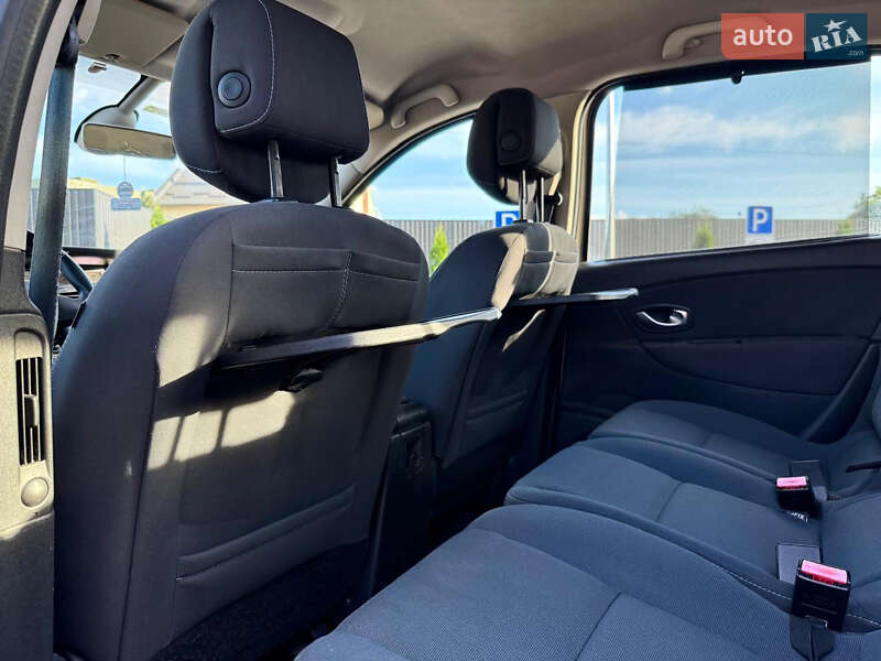 Мінівен Renault Scenic 2010 в Луцьку