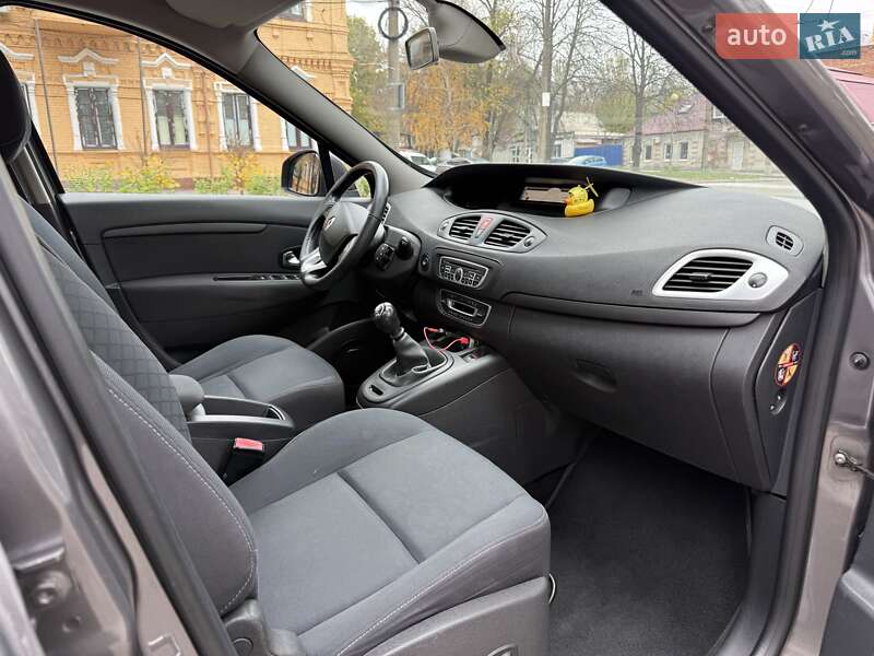 Минивэн Renault Scenic 2010 в Запорожье