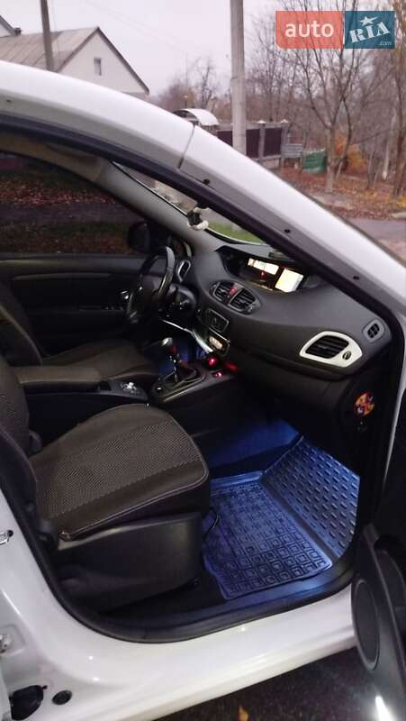 Минивэн Renault Scenic 2010 в Оратове фото 17 Минивэн Renault Scenic 2010 в Оратове
