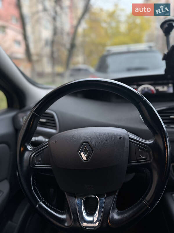 Минивэн Renault Scenic 2014 в Киеве